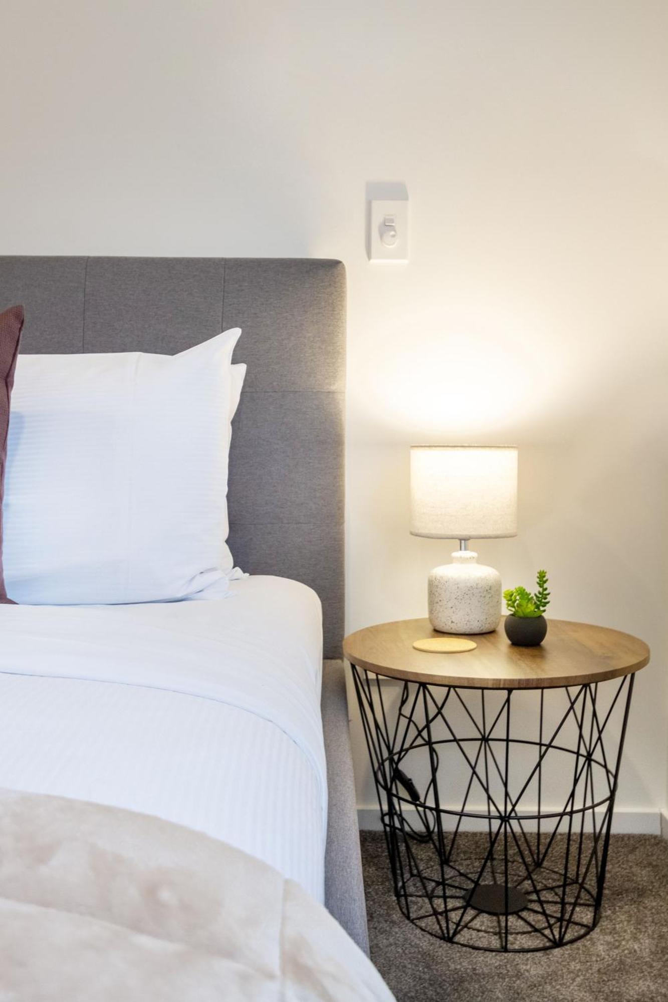 Executive Suite On Lichfield Street - 2 Bed 2 Bath Christchurch Esterno foto