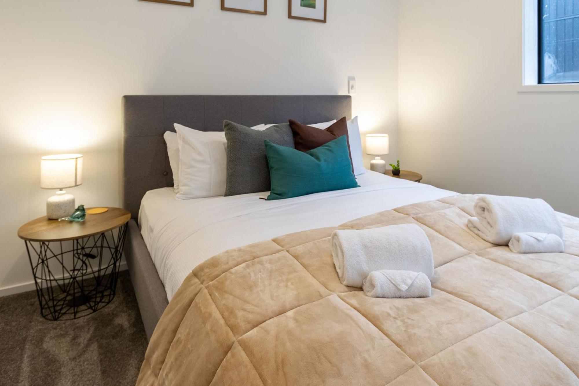 Executive Suite On Lichfield Street - 2 Bed 2 Bath Christchurch Esterno foto