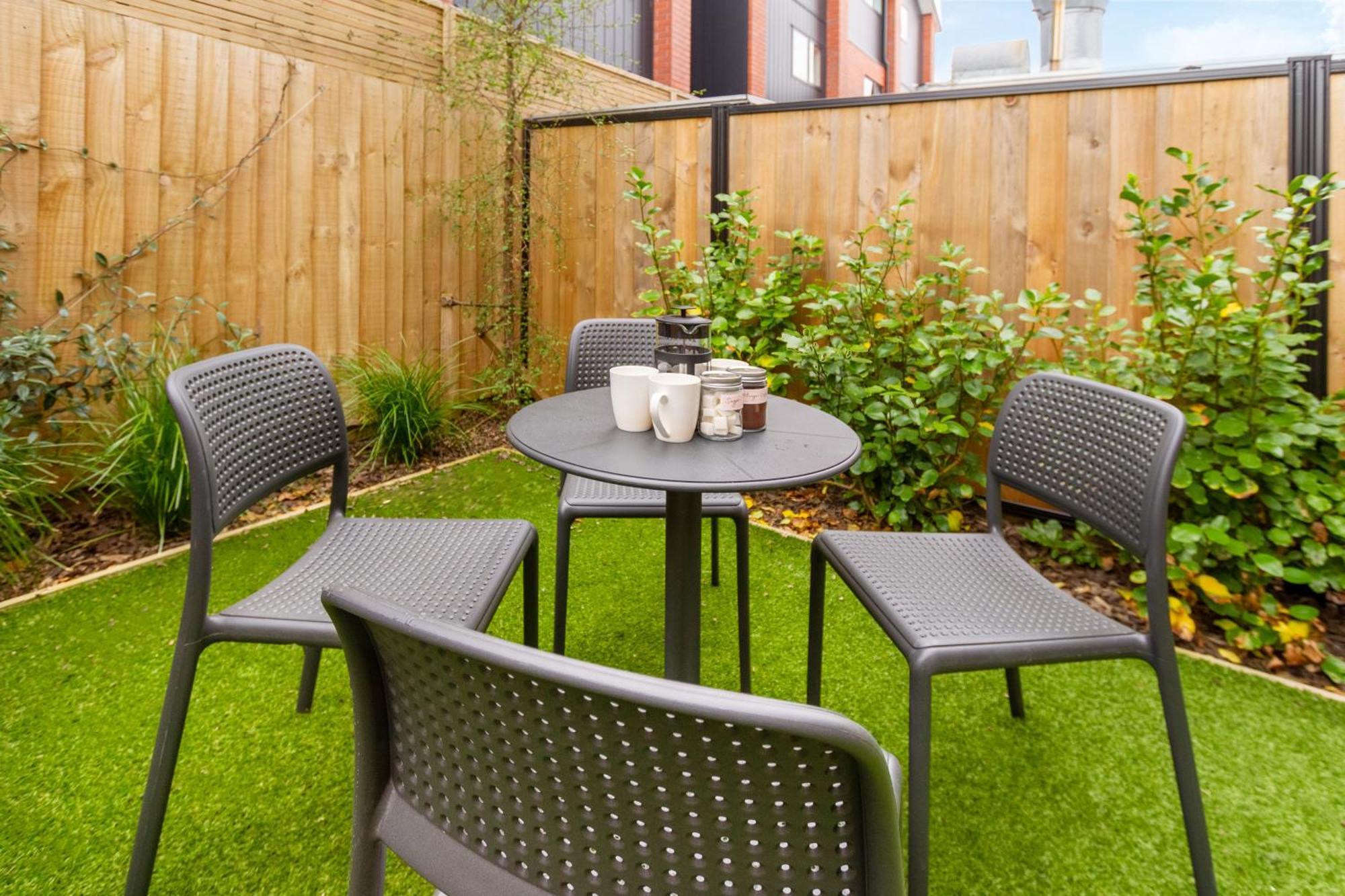 Executive Suite On Lichfield Street - 2 Bed 2 Bath Christchurch Esterno foto